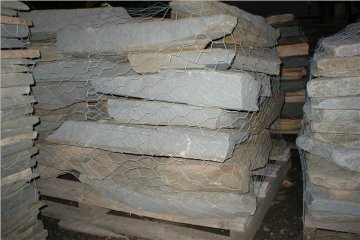 Large Colonial Wallstone ~ 5